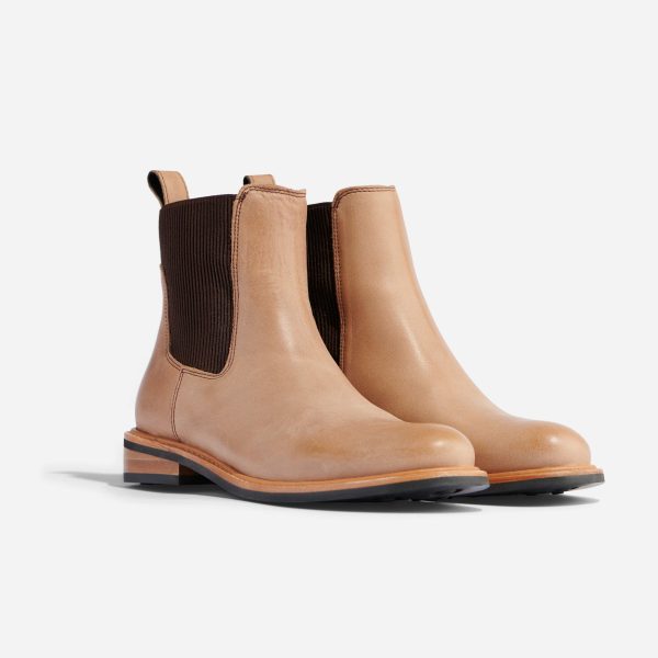 Classic Chelsea Commuter Boot
